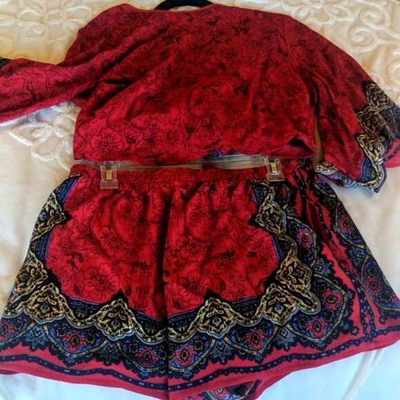 Band of Gypsies Boho Paisley Crop Tie Top &  Shorts Set - Picture 3 of 13